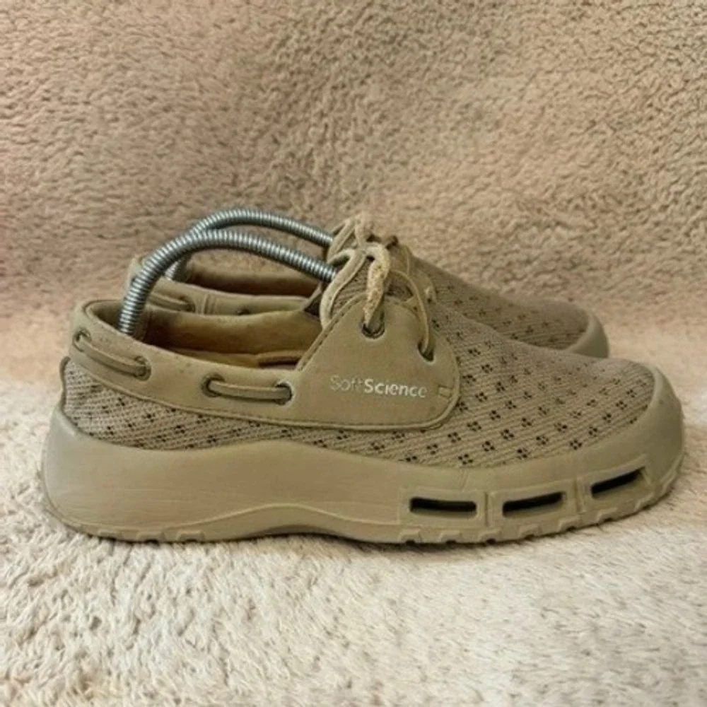 SoftScience The Fin Water Shoes Mens 9 Khaki Mesh Breathable Boating EUC